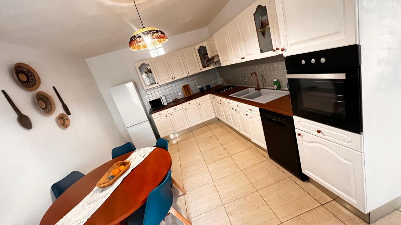 Ancien Corps De Ferme 3 Avec Holiday home